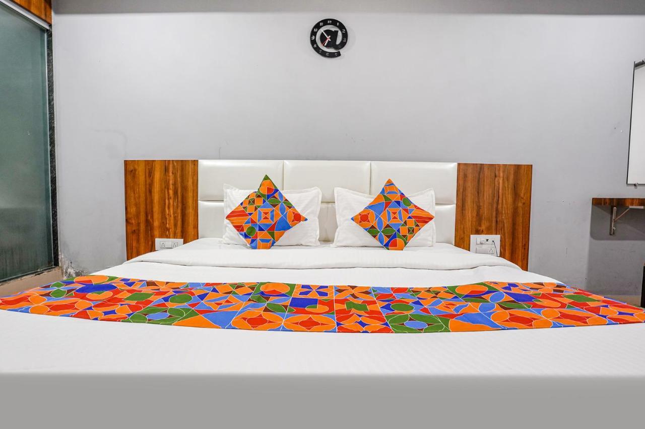 Fabhotel The Valentine - Udhna Road Surate Extérieur photo